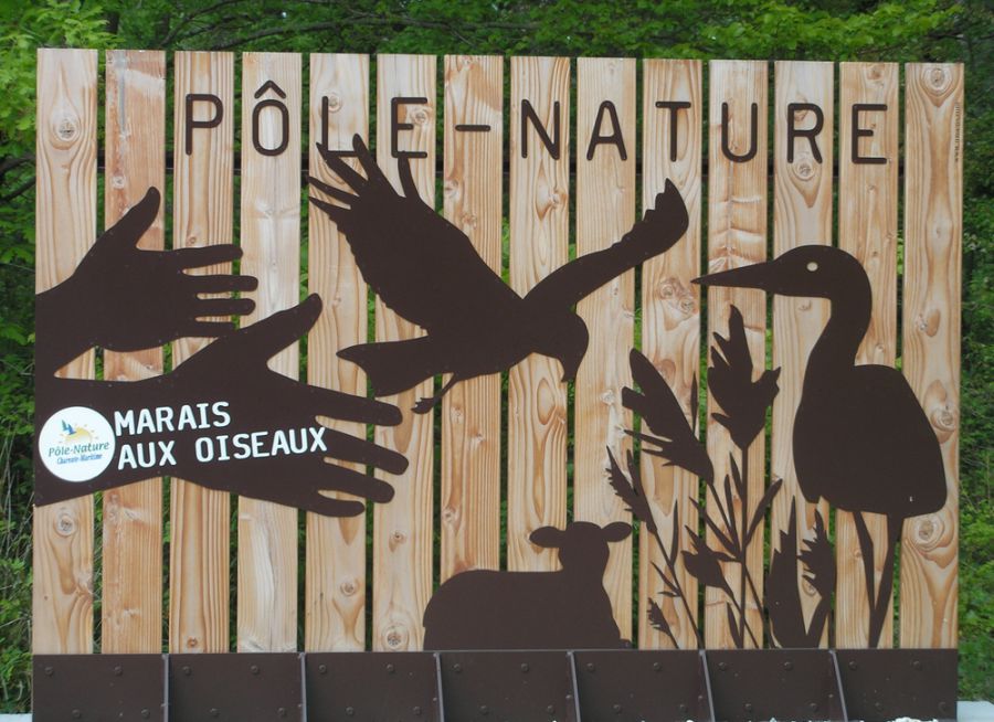 Photo du panneau du Pôle Nature du Marais aux Oiseaux, parc animalier à Dorus d'Oléron en Charente Maritime